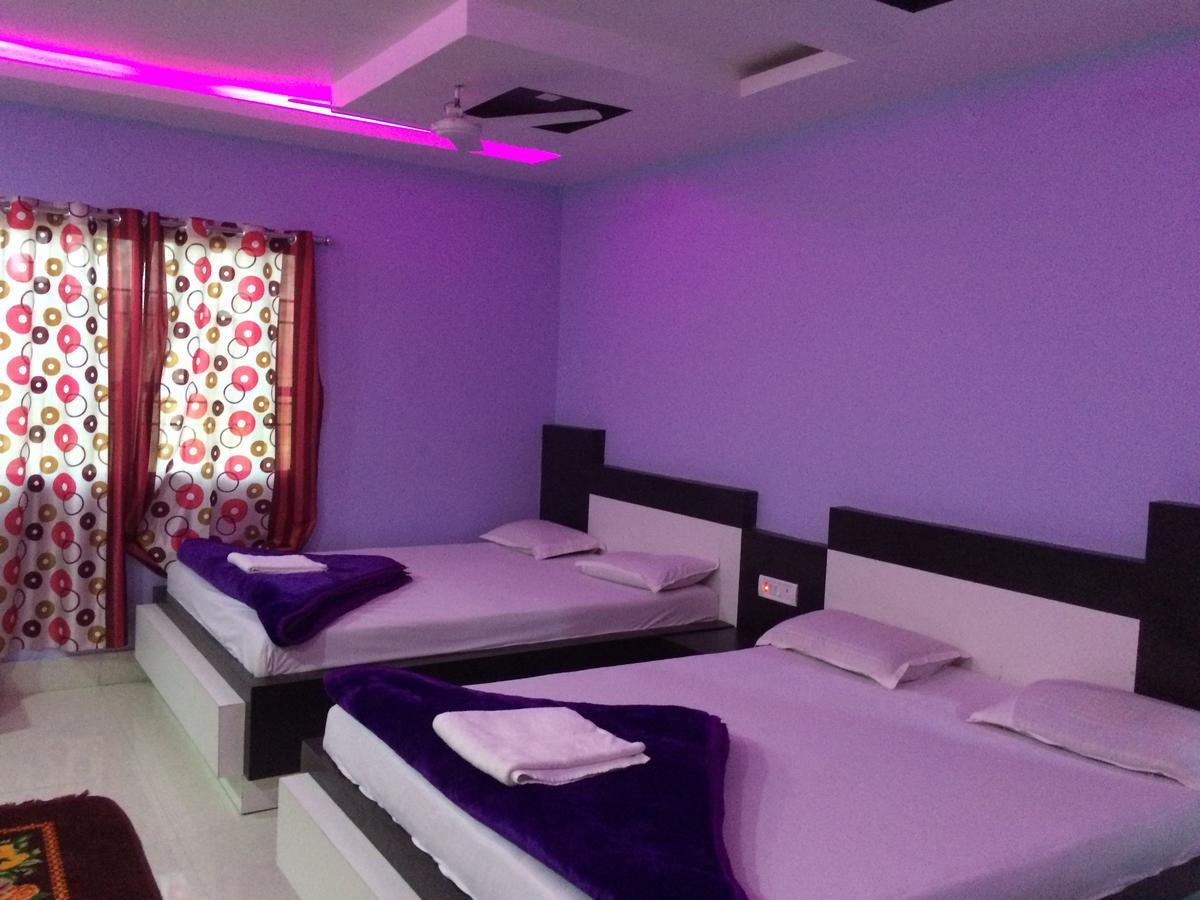 Hotel Sharda Inn เดฟการ์ ภายนอก รูปภาพ