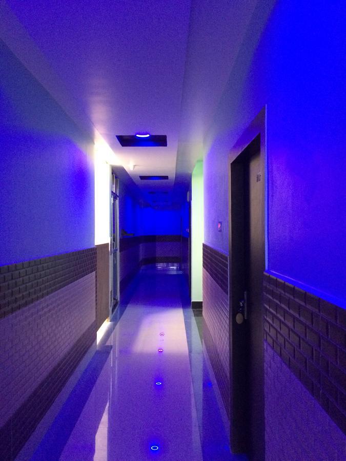 Hotel Sharda Inn เดฟการ์ ภายนอก รูปภาพ